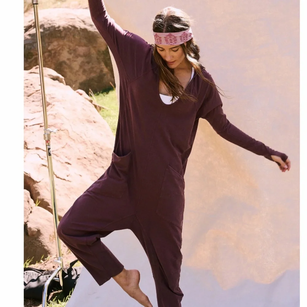 Free People Movement Long Sleeve Hot Shot Onesie in Dark Espresso sz Medium NWT - Picture 6 of 8